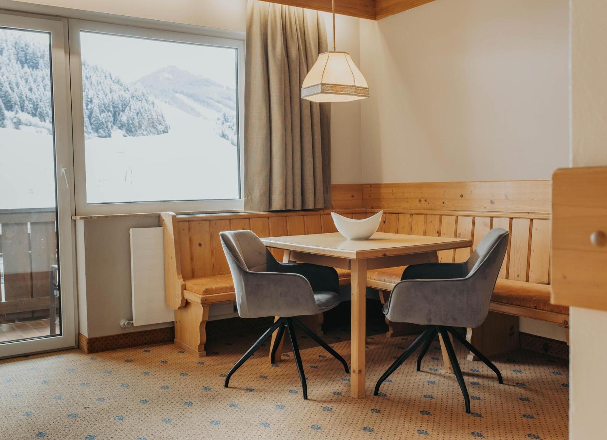 Appartement Conrad Saalbach-Hinterglemm Bagian luar foto